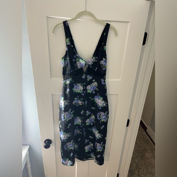 WeWoreWhat Floral Midi dress - Picture 3 of 7